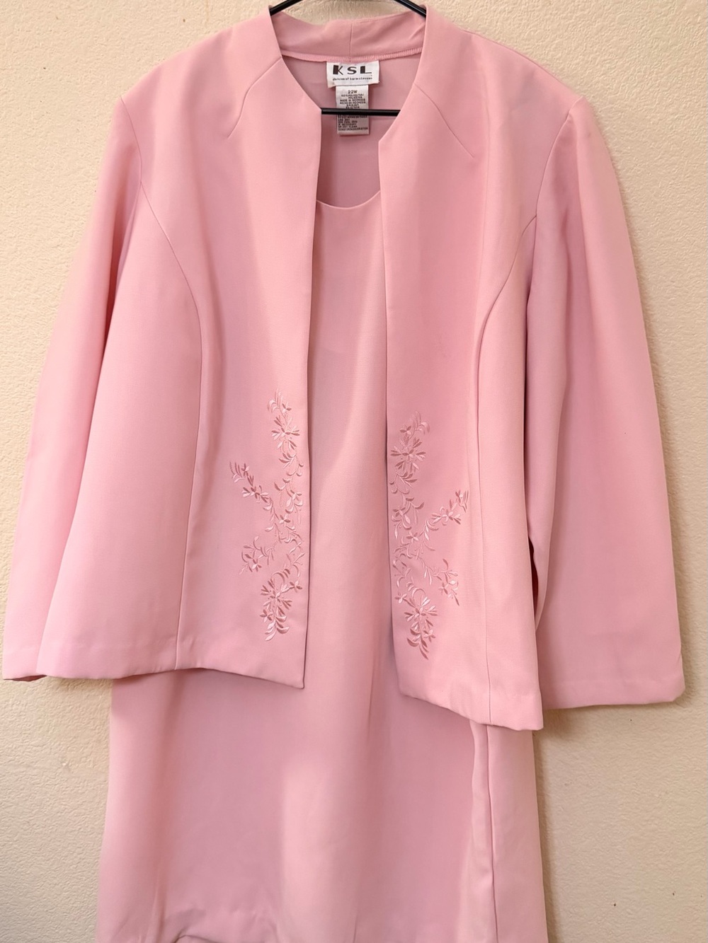 Collarless Light Pink Embroidered Open Blazer